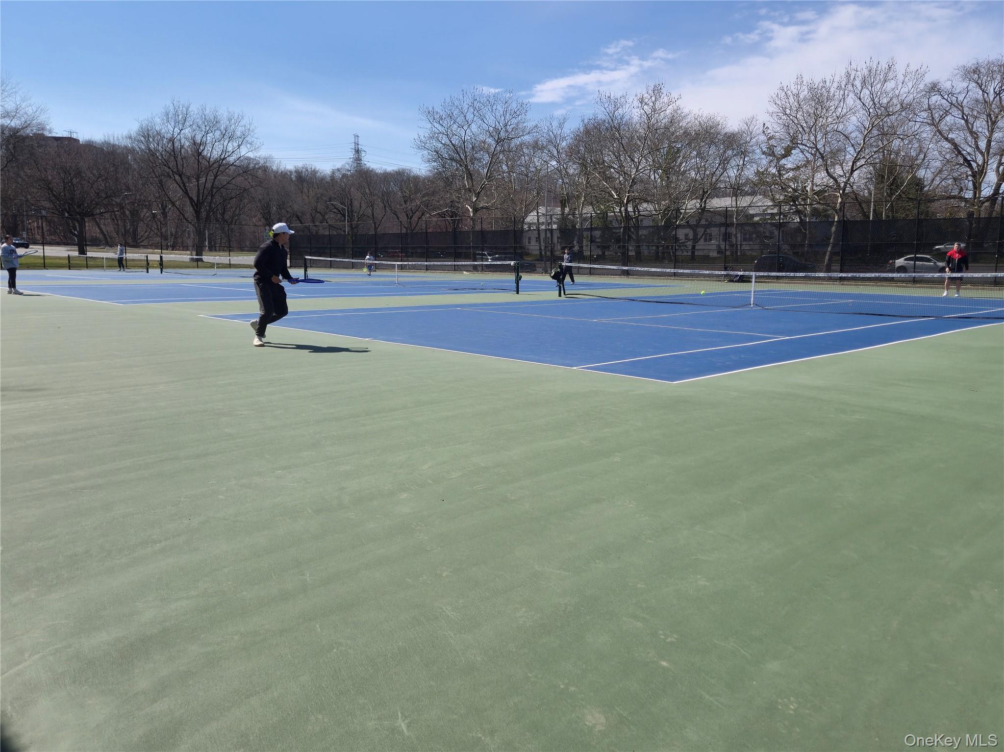 65 Rockledge Road, Unit TG Bronxville, NY 10708 - Photo 20 of 25 Pubic Tennis Court close to the unit on Central Park Ave