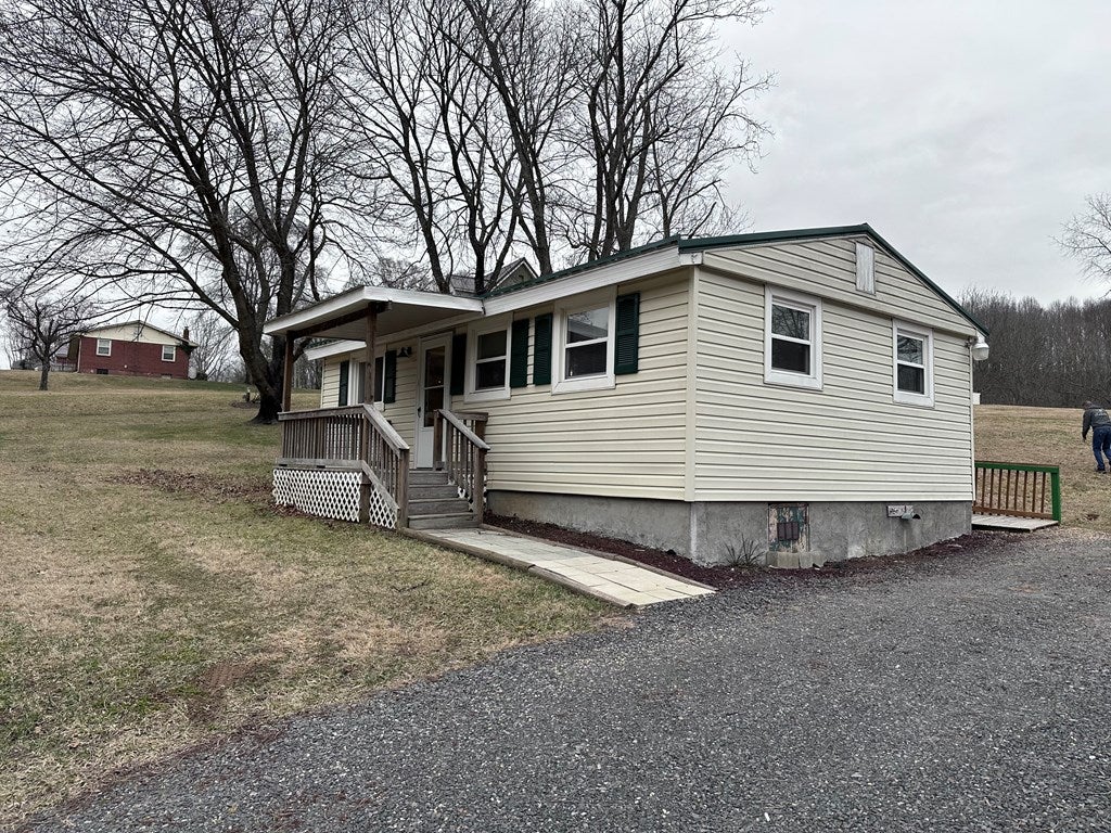 373 Lead Mine Road Austinville, VA 24312 - Photo 2 of 37 Gallery Image 2