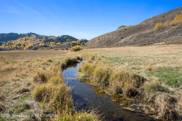 $9,950,000 | 955 Red Tail Butte Road, Jackson, WY 83001