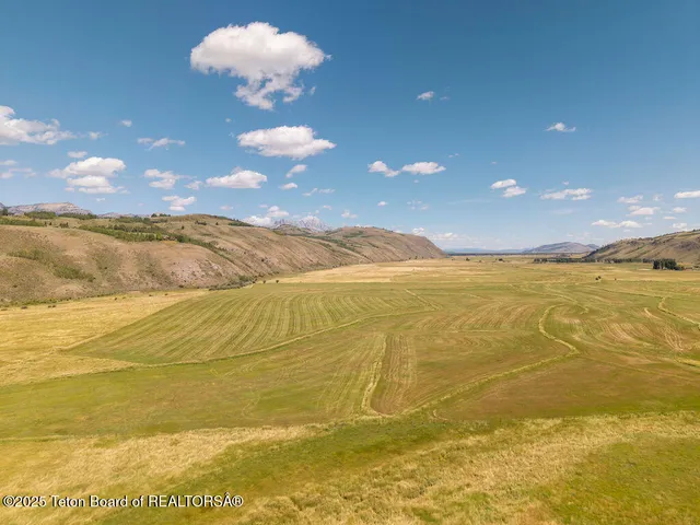 $9,950,000 | 955 Red Tail Butte Road, Jackson, WY 83001