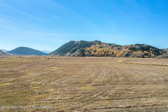 $9,950,000 | 955 Red Tail Butte Road, Jackson, WY 83001