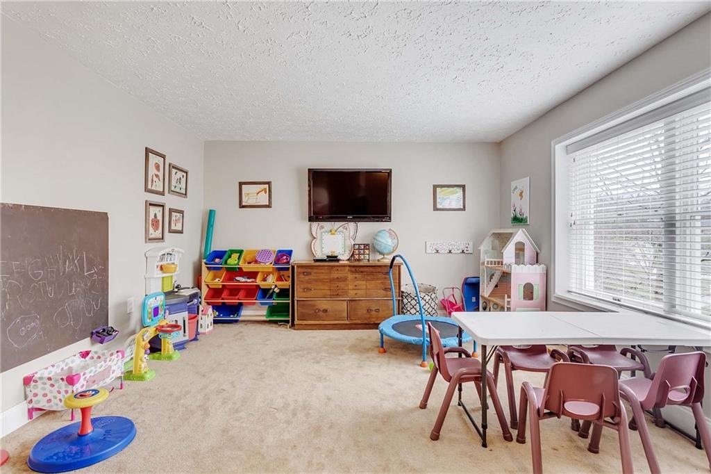 247 Ritter Road Sewickley, PA 15143 - Photo 3 of 24 Gallery Image 3