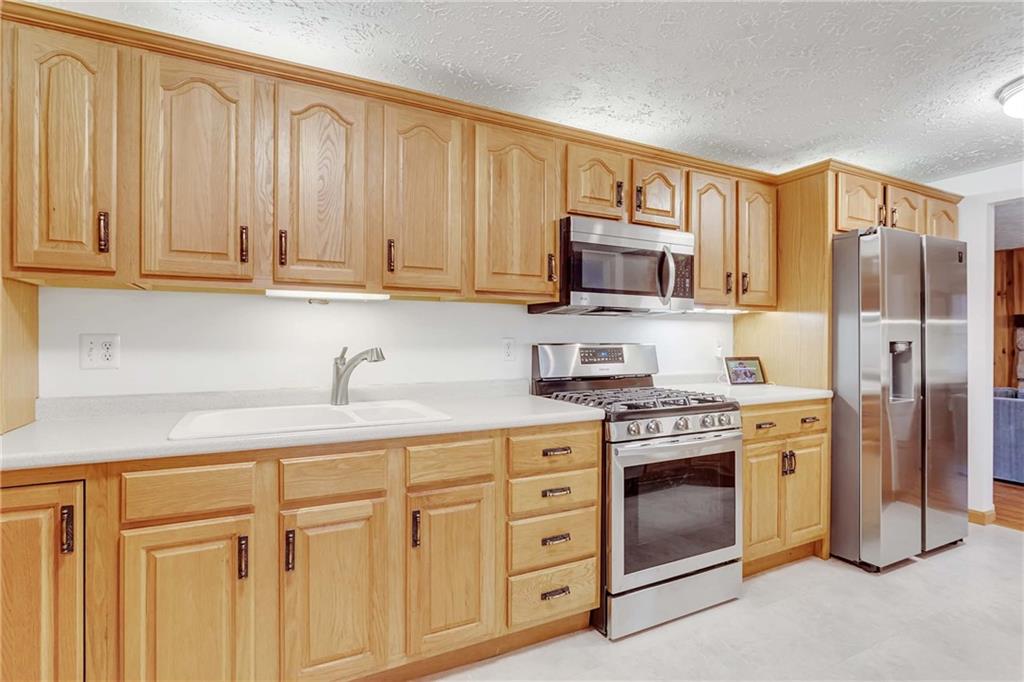 247 Ritter Road Sewickley, PA 15143 - Photo 7 of 24 Gallery Image 7