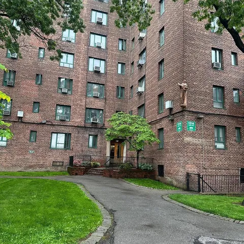 $280,000 | 1314 Virginia Avenue, Unit 4F | Parkchester