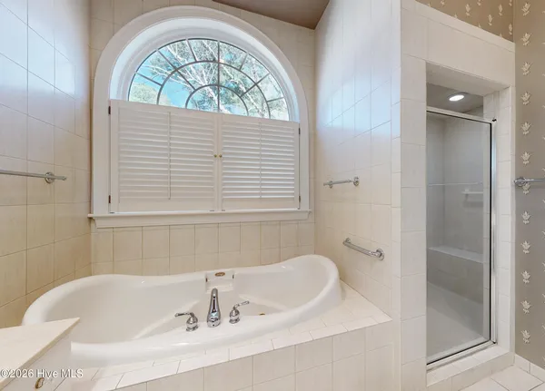 $549,000 | 3001 Westview Drive, Greenville, NC 27834