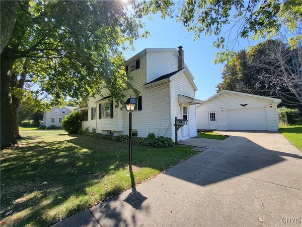 $200,000 | 55 Catherine Street, Oswego, NY 13126