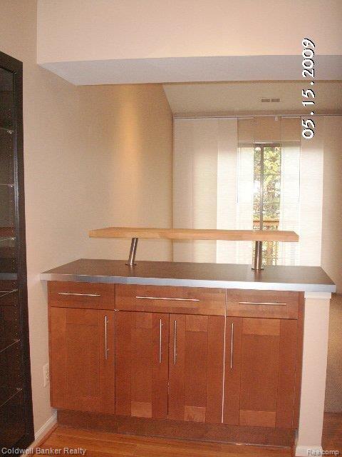772 South Milford Road, Unit 37 Milford, MI 48381 - Photo 6 of 22 PICT1748.JPG