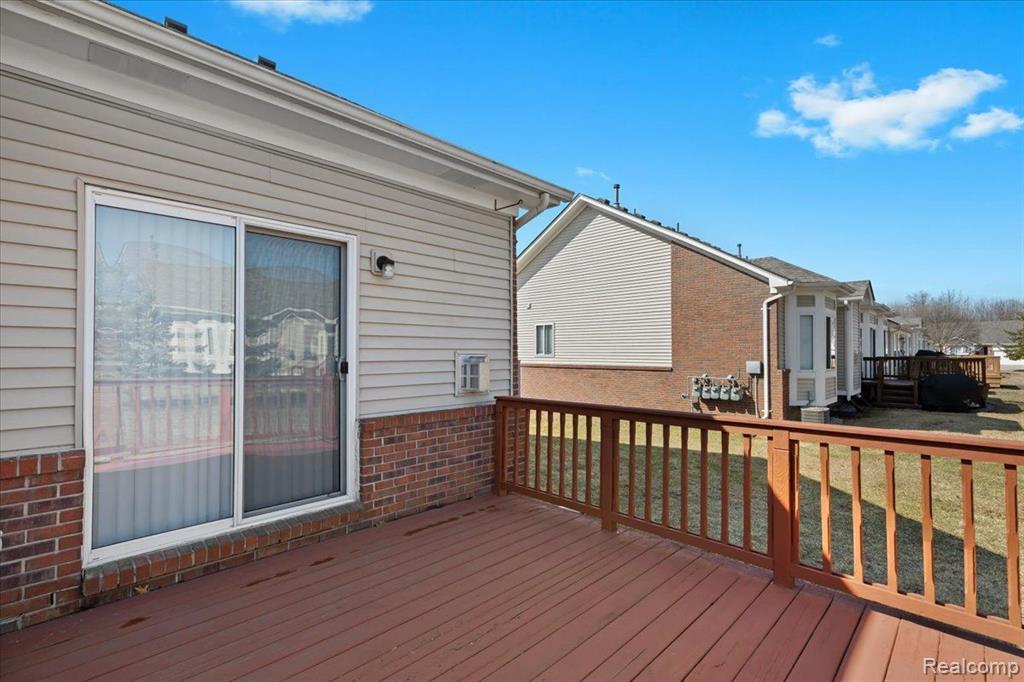 26037 Mariners Point Chesterfield, MI 48051 - Photo 28 of 31
