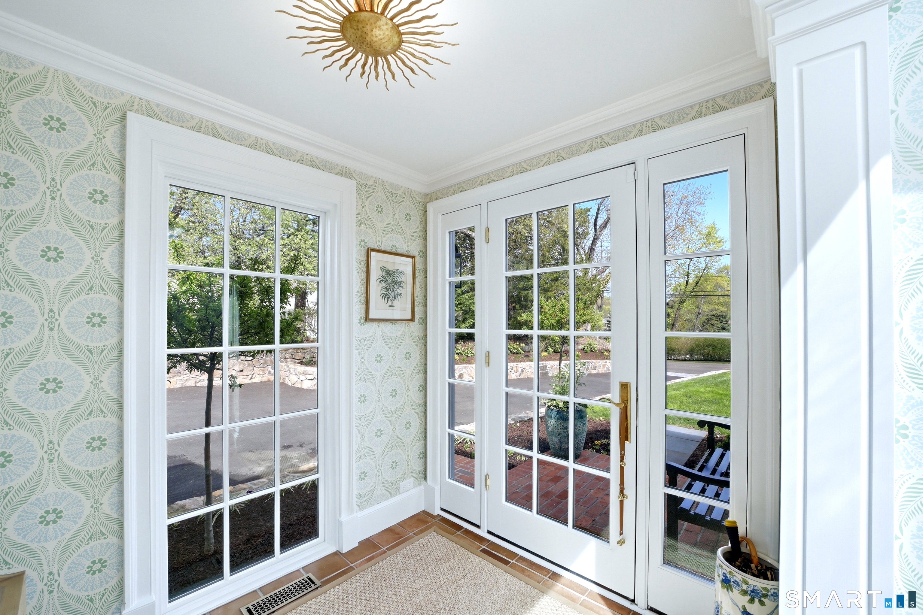 64 5 Mile River Road Darien, CT 06820 - Photo 23 of 40