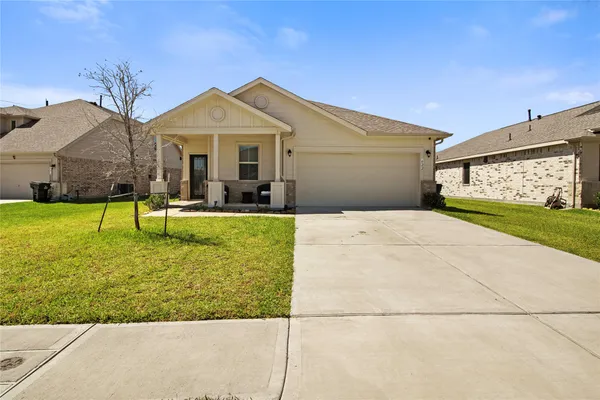 $324,500 | 622 Little Cypress Lane, Baytown, TX 77523
