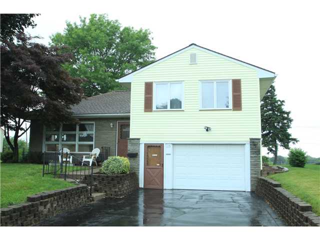115 High Point Trail Irondequoit, NY 14609 - Photo 1 of 1 Exterior Front Welcome home to 115 High Point Trai