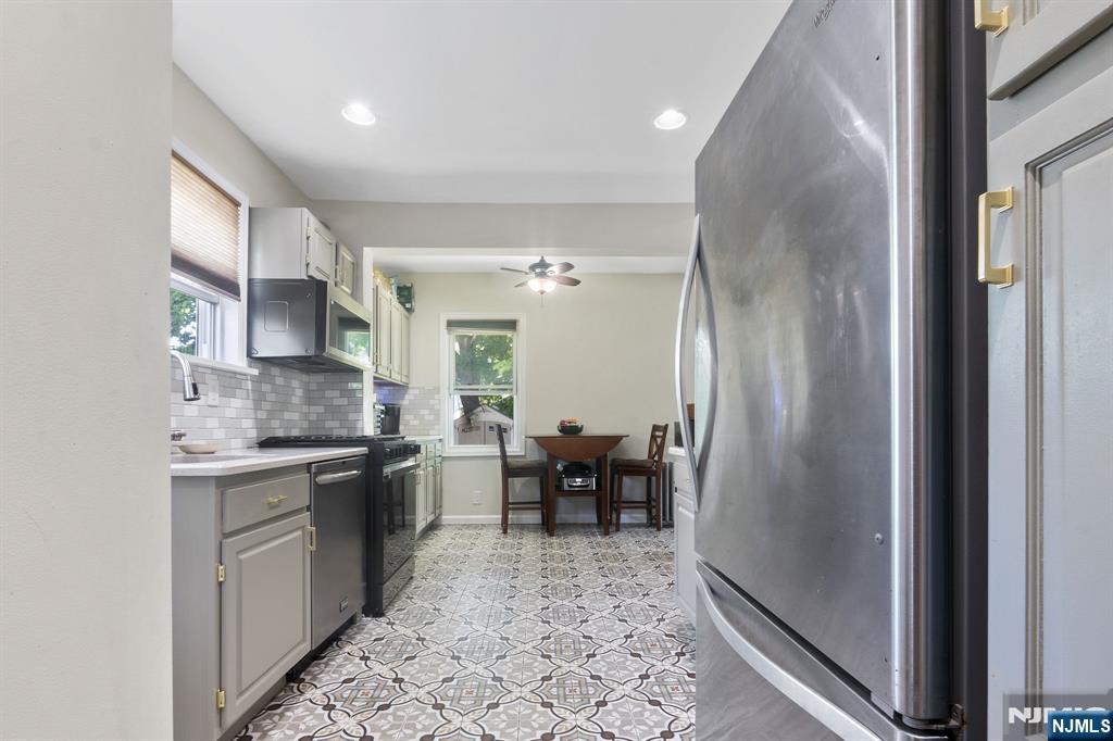 330 Simons Avenue Hackensack, NJ 07601 - Photo 18 of 39 Gallery Image 18