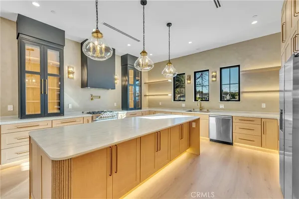 $1,399,000 | 8825 Sophia Avenue, North Hills, CA 91343