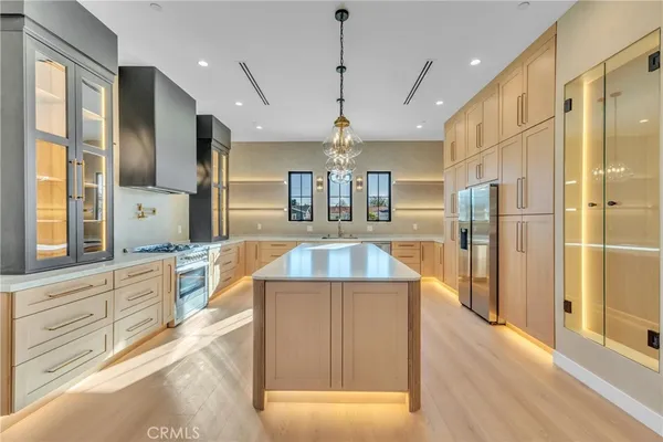 $1,399,000 | 8825 Sophia Avenue, North Hills, CA 91343
