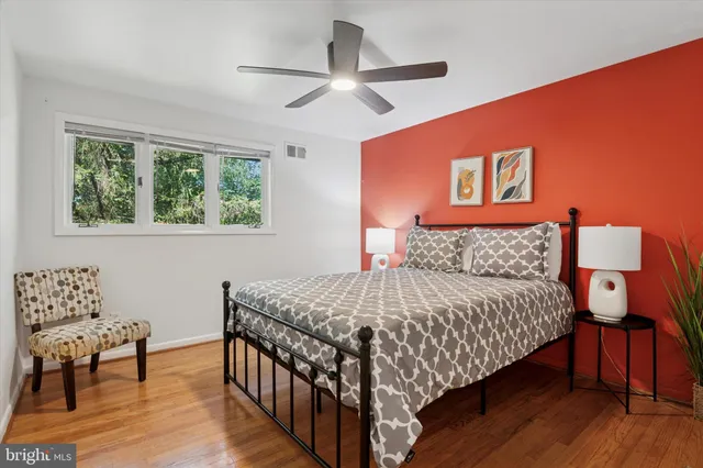 $625,000 | 646 Woodview Drive, Hockessin, DE 19707