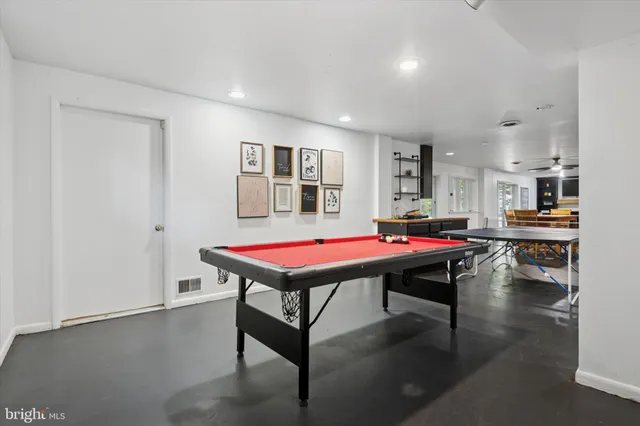 $625,000 | 646 Woodview Drive, Hockessin, DE 19707