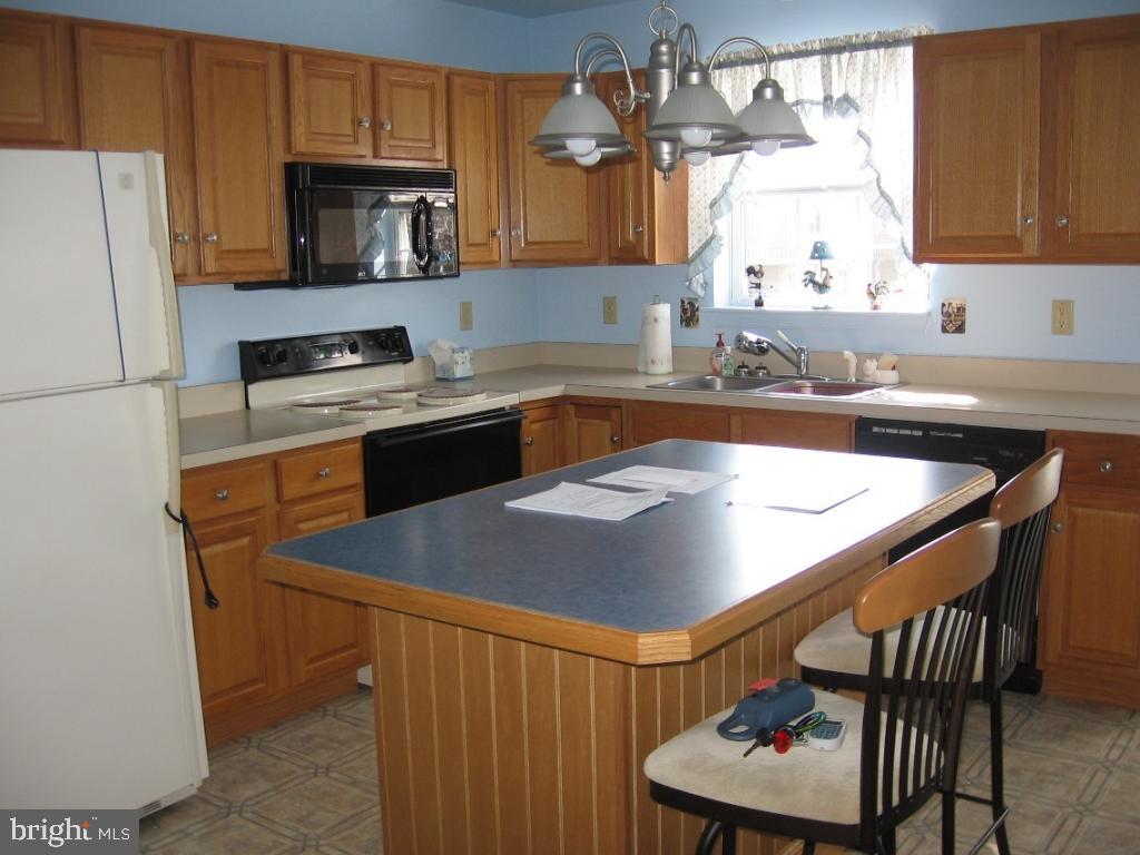 19 Tumbling Run Lititz, PA 17543 - Photo 6 of 23