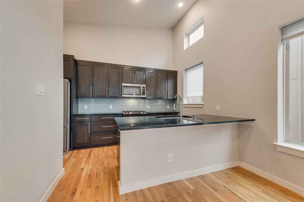 1811 Euclid Avenue, Unit 2 Dallas, TX 75206 - Photo 9 of 26