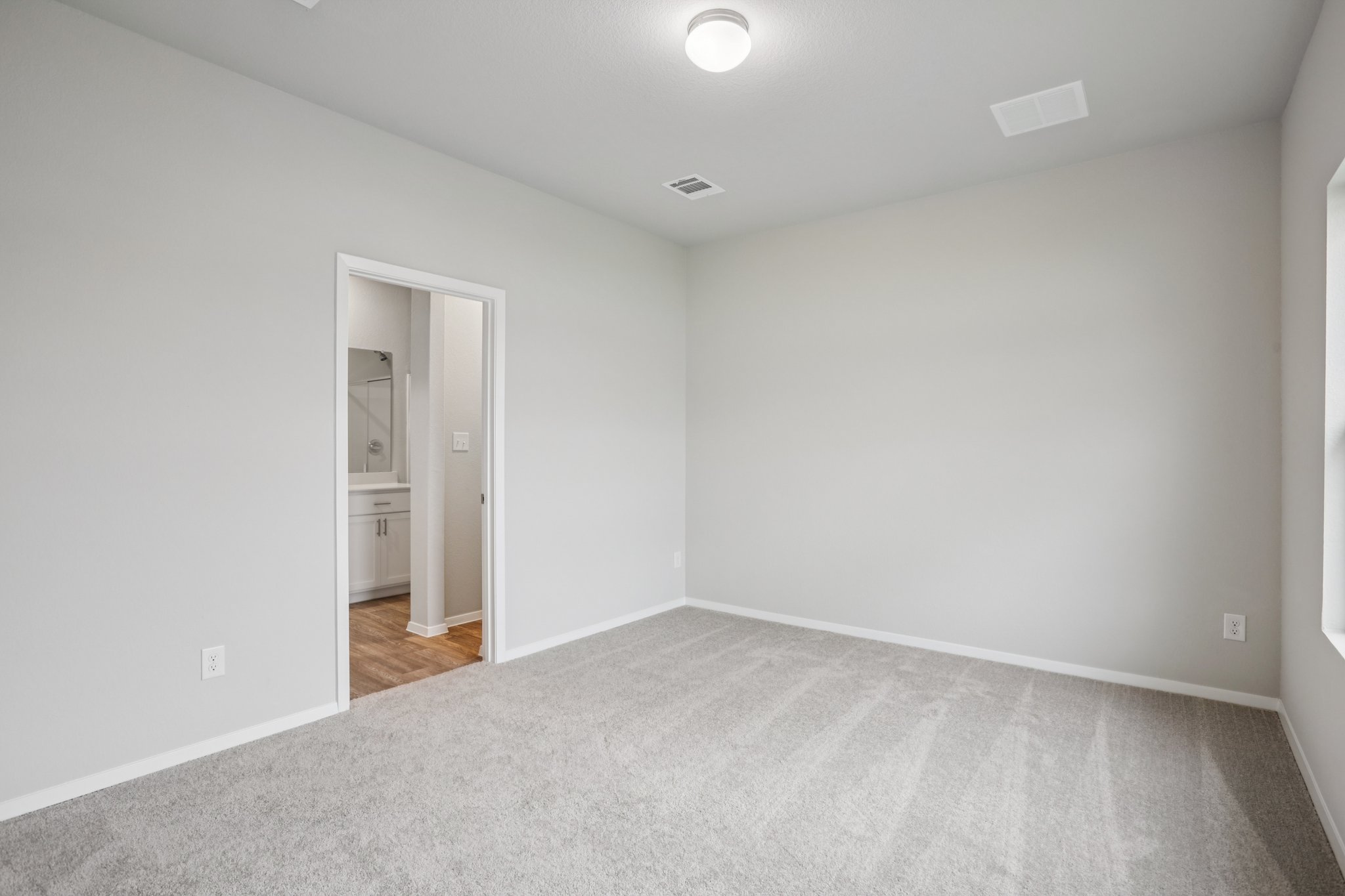 104 Summer Drive Elgin, TX 78621 - Photo 19 of 40 a view of an empty room