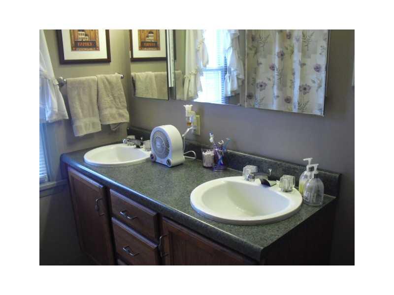 130 Germaine Road Butler, PA 16001 - Photo 15 of 25 Master Bath/Spa.