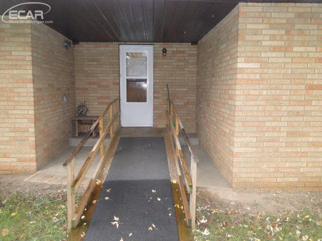 9260 Neff Road Clio, MI 48420 - Photo 17 of 20 21382673-16.JPG