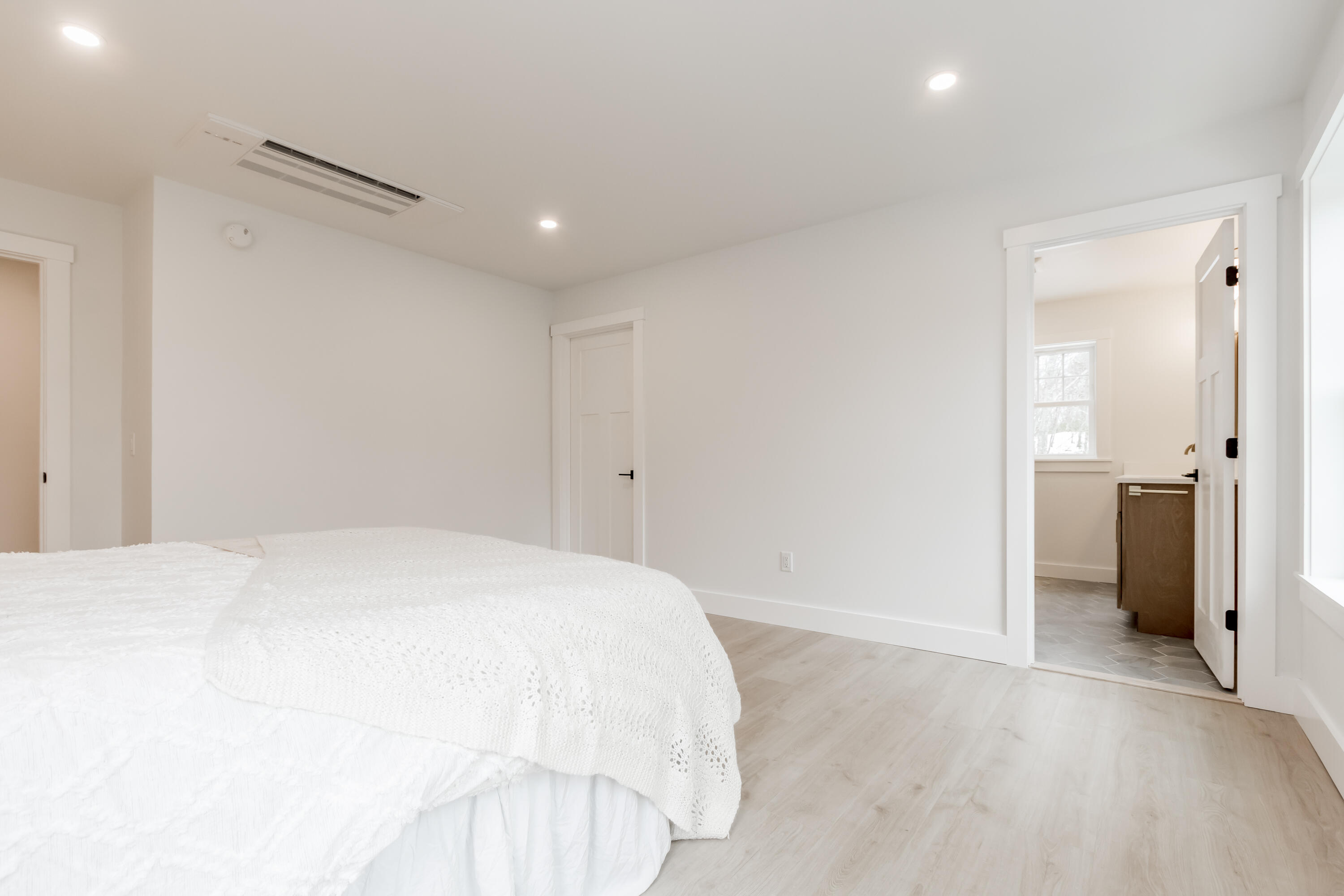 177 Clay Hill Road Cape Neddick, ME 03902 - Photo 37 of 84 20240123DC-71065