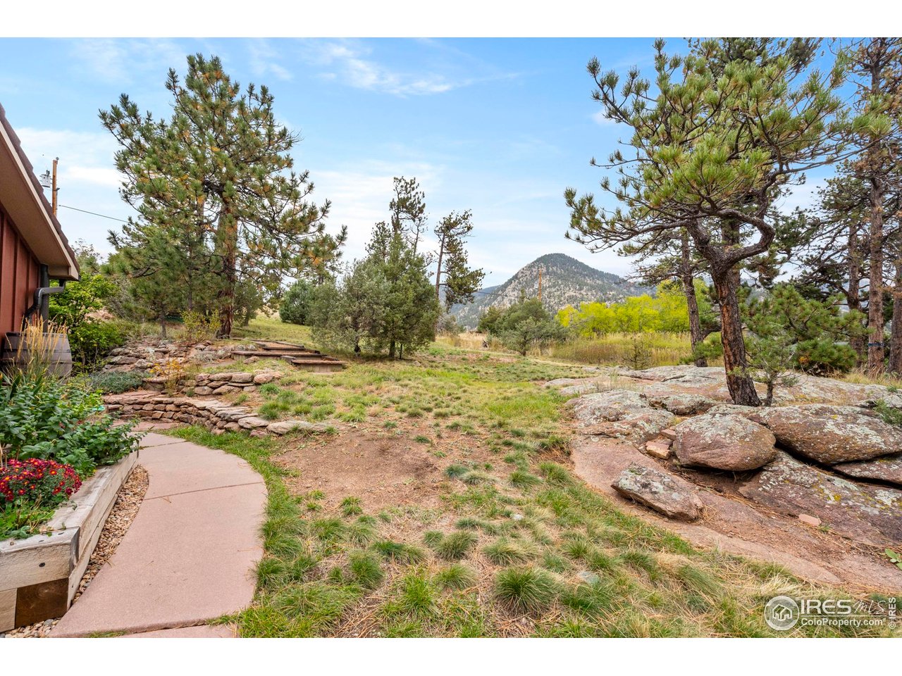 123 Mohawk Road Lyons, CO 80540 - Photo 34 of 38 a view of a outdoor space