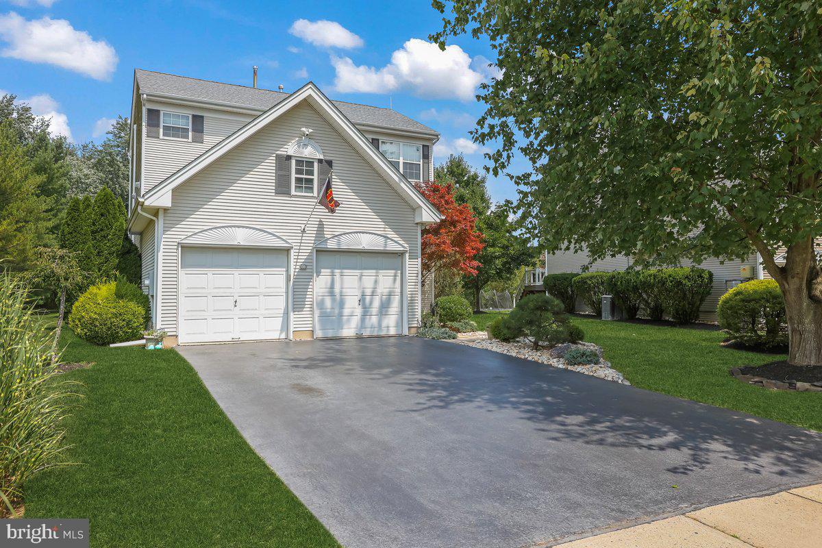 60 Manley Road Pennington, NJ 08534 - Photo 1 of 45 Newly Refreshed!