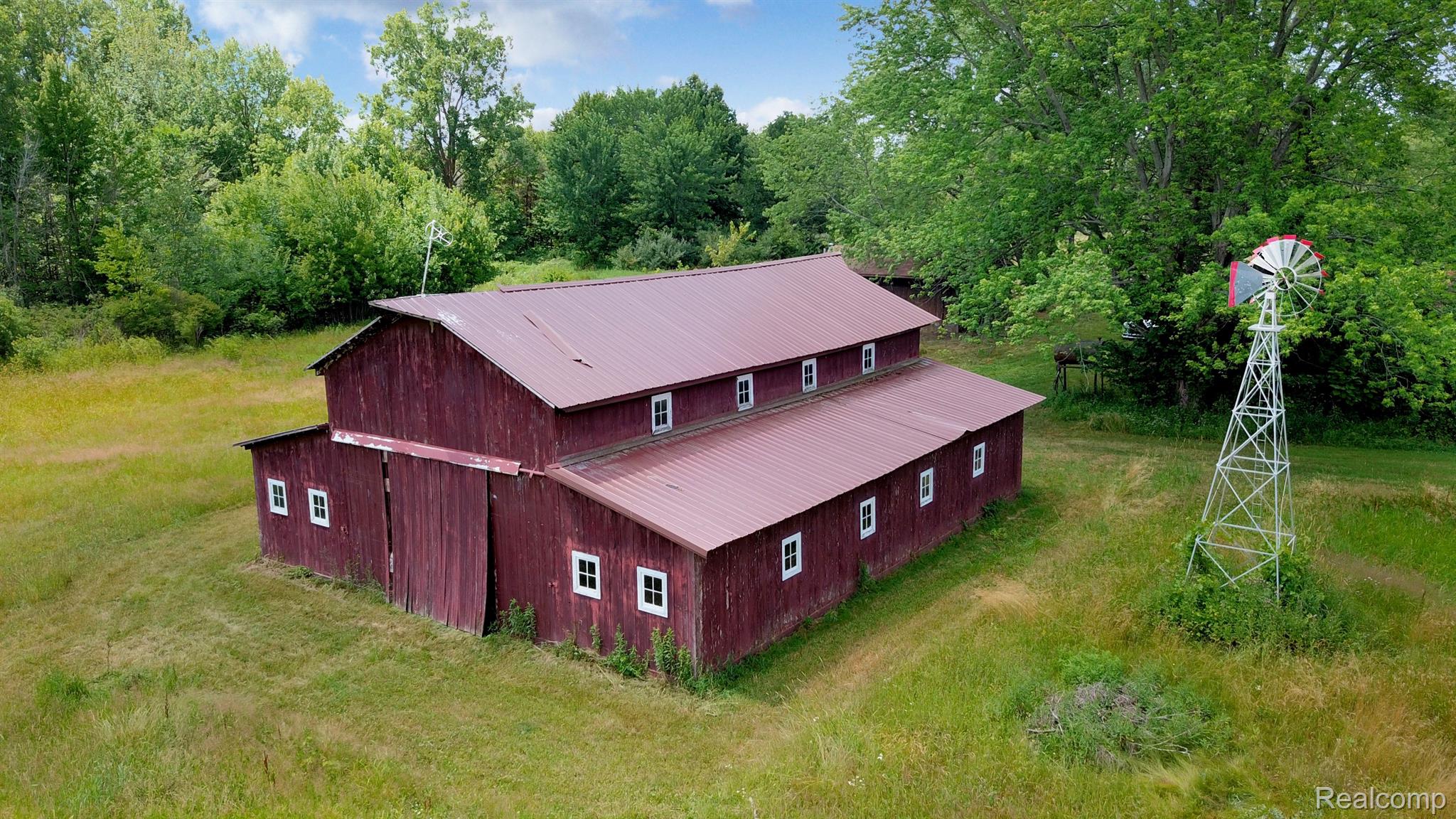 11373 Markley Road Gaines, MI 48436 - Photo 13 of 25 Barn Cont.