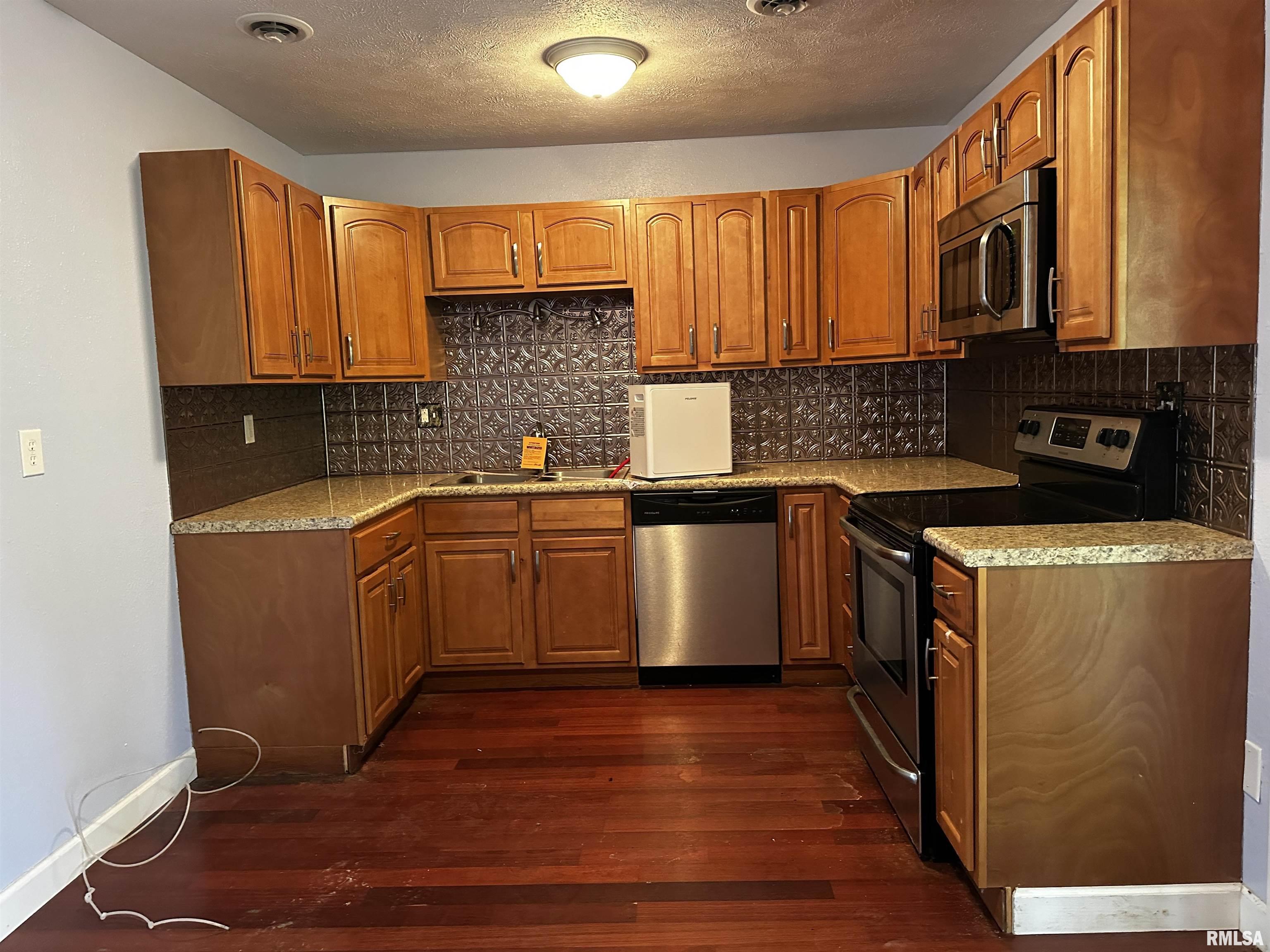 13253 North Greenbriar Road Carterville, IL 62918 - Photo 15 of 29