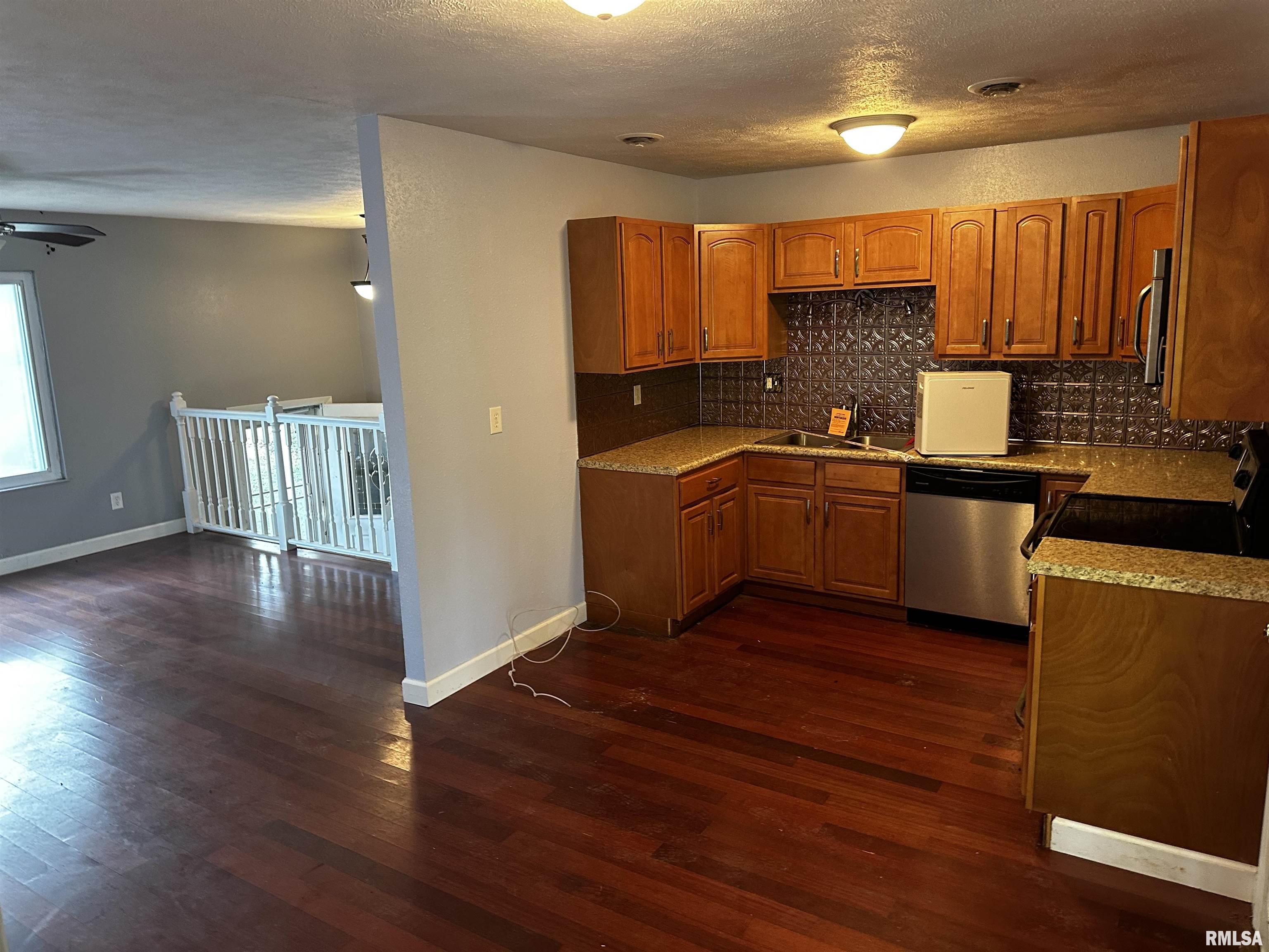 13253 North Greenbriar Road Carterville, IL 62918 - Photo 16 of 29