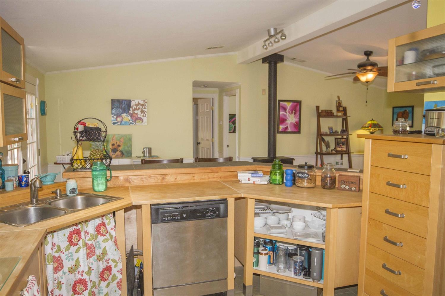 47820 Creekside Road Squaw Valley, CA 93675 - Photo 12 of 54 Gallery Image 12