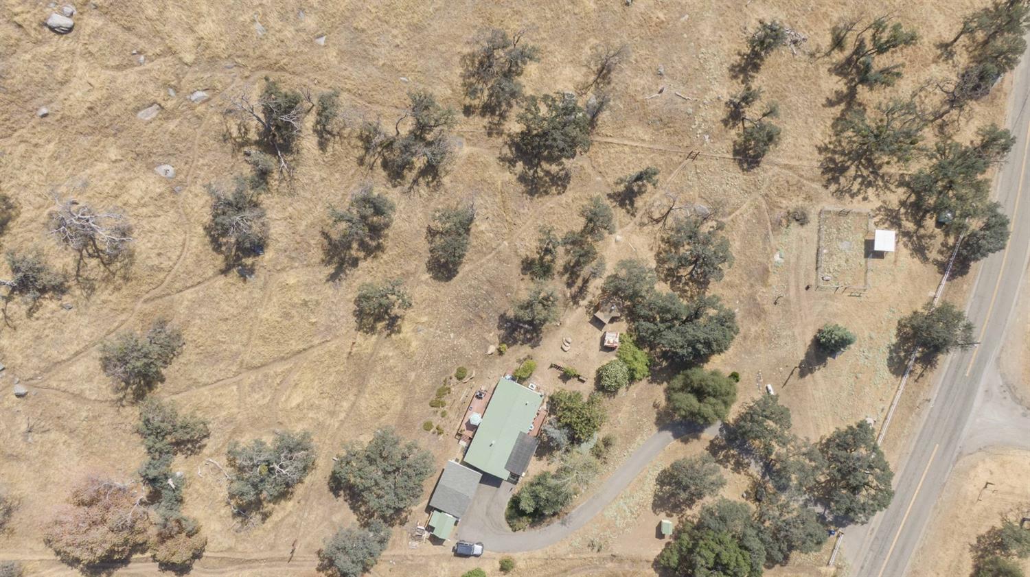 47820 Creekside Road Squaw Valley, CA 93675 - Photo 8 of 54 Gallery Image 8