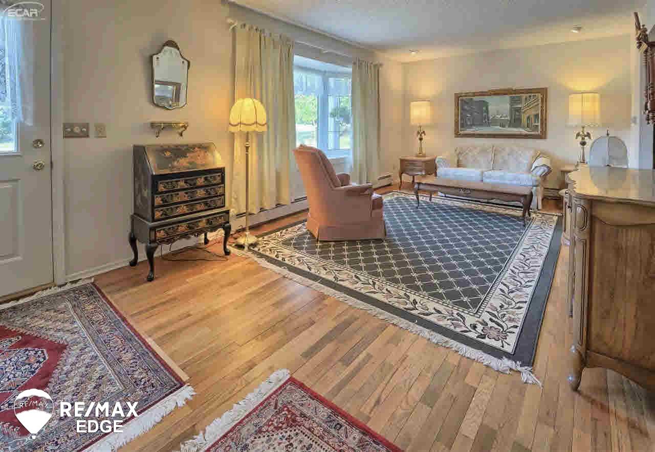 9312 East Bristol Road Davison, MI 48423 - Photo 7 of 30 21193619-6.JPG