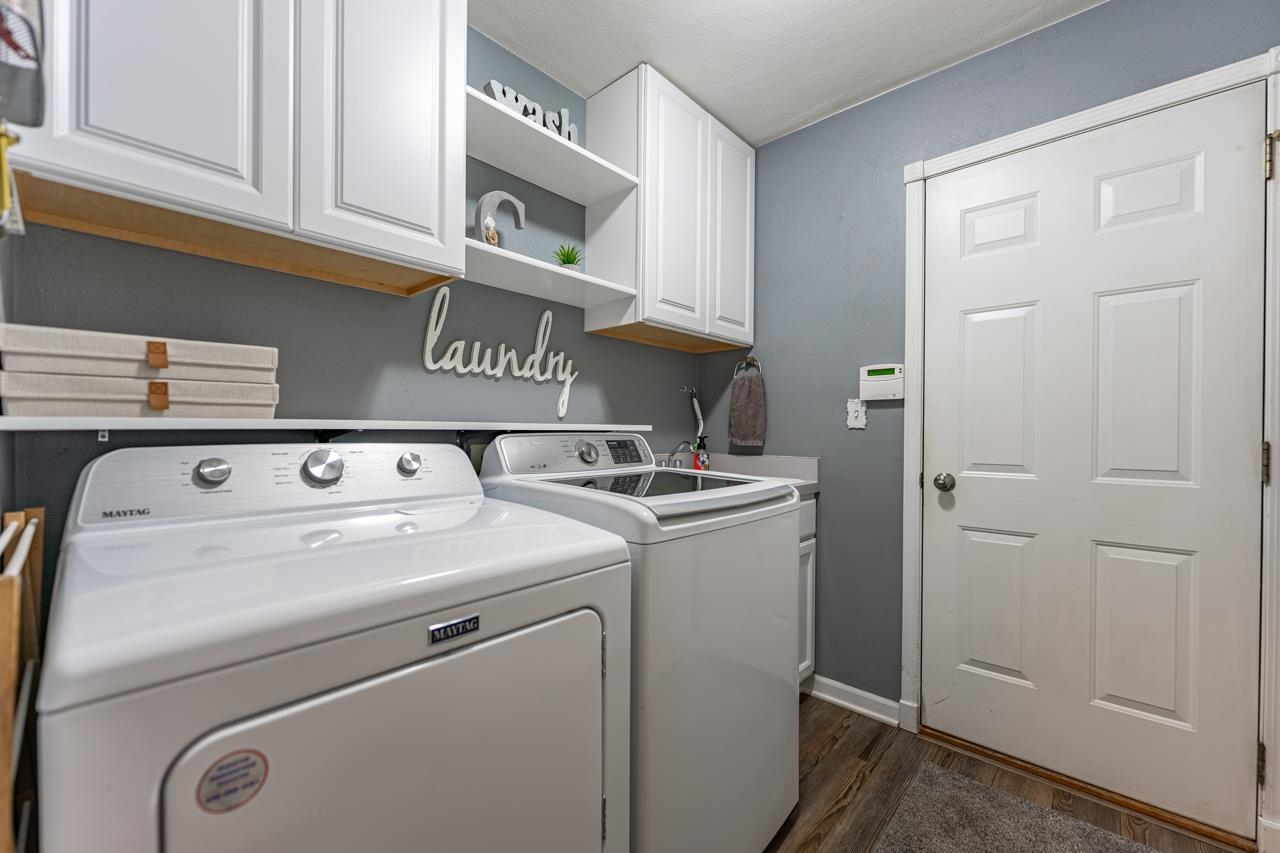 2108 Lake Summerset Road Lake Summerset, IL 61019 - Photo 20 of 53 a utility room with dryer and washer