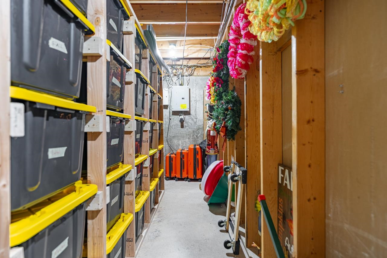 2108 Lake Summerset Road Lake Summerset, IL 61019 - Photo 37 of 53 a view of an entryway with a stairs