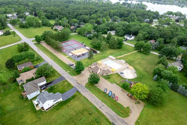 $292,500 | 2108 Lake Summerset Road, Lake Summerset, IL 61019