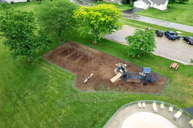 $292,500 | 2108 Lake Summerset Road, Lake Summerset, IL 61019