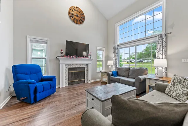 $292,500 | 2108 Lake Summerset Road, Lake Summerset, IL 61019