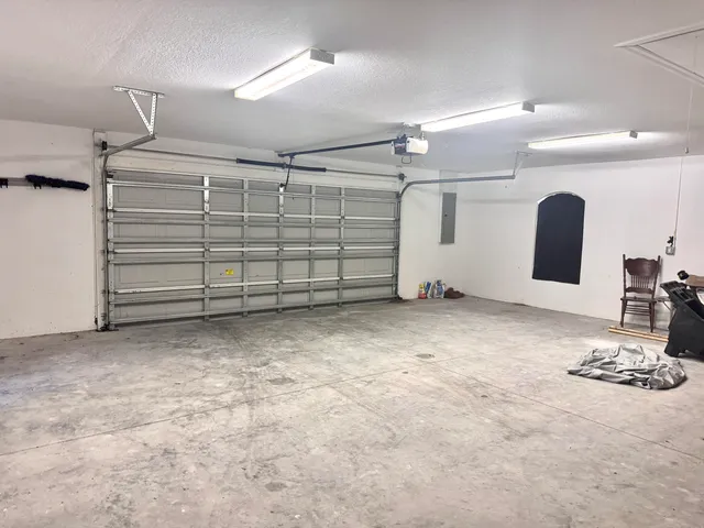 $350,000 | 8379 189th NW Avenue, Okeechobee, FL 34972