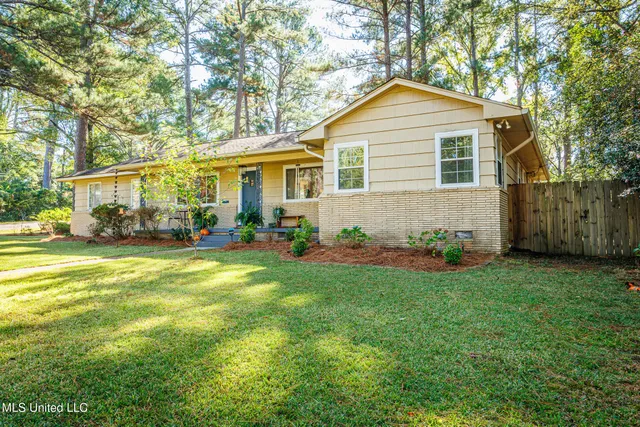 $230,000 | 971 Parkwood Place, Jackson, MS 39206