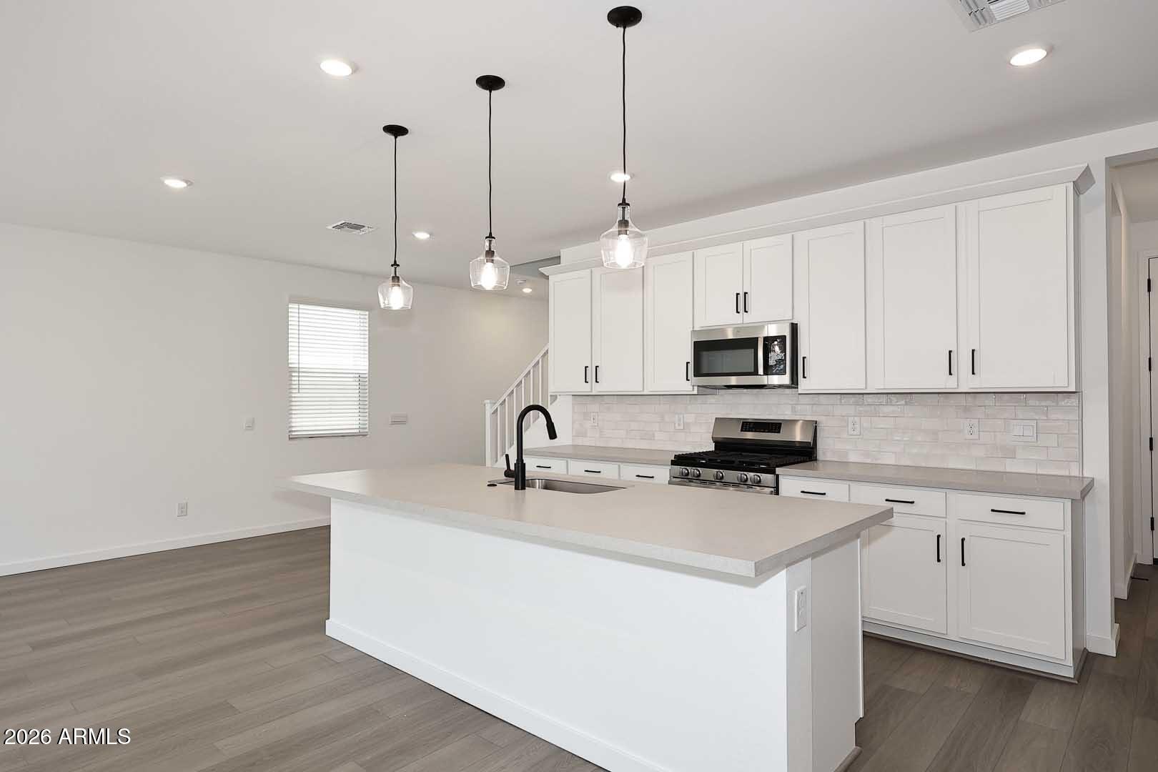2442 West Rowel Road Phoenix, AZ 85085 - Photo 22 of 94 Kitchen-Island Bar