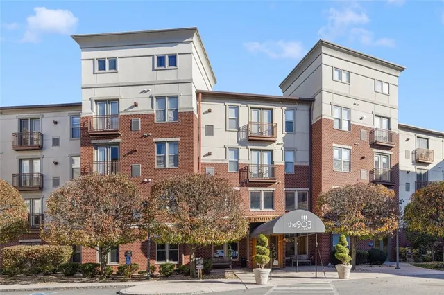 $345,000 | 1000 Providence Place, Unit 244, Providence, RI 02903
