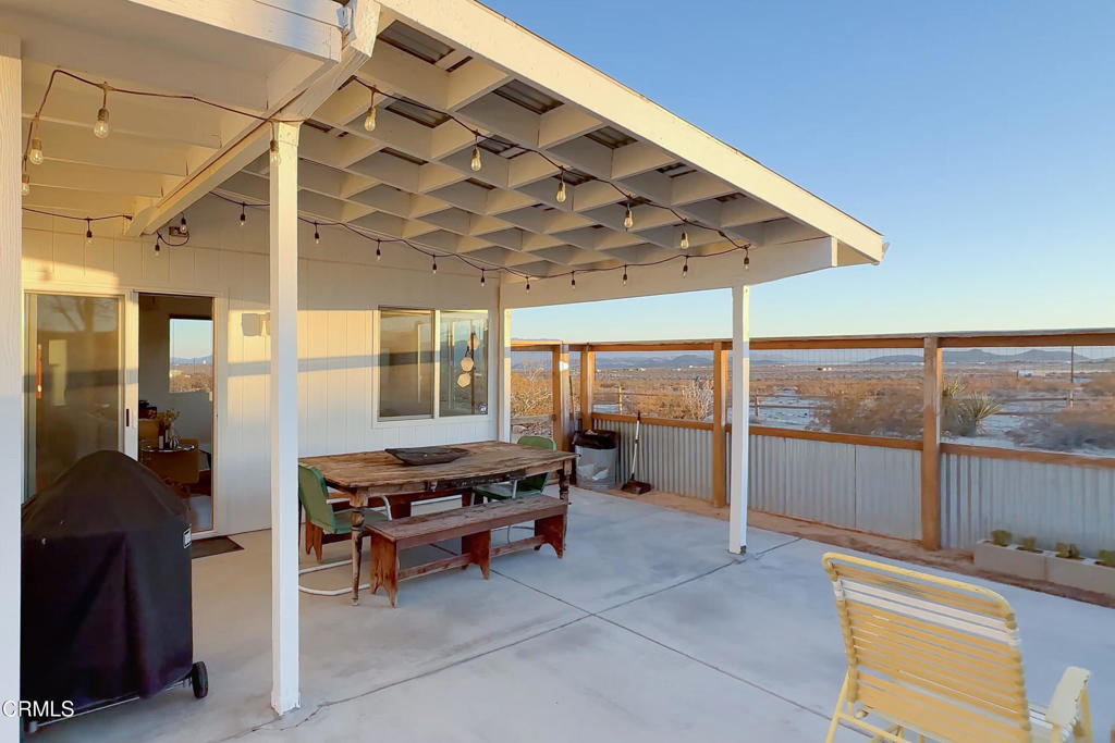 66336 Brant Crossing Road Joshua Tree, CA 92252 - Photo 17 of 27 Patio