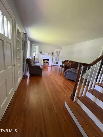 $249,000 | 313 Northeast Centre Avenue Avenue, Coeburn, VA 24230