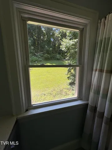 $249,000 | 313 Northeast Centre Avenue Avenue, Coeburn, VA 24230