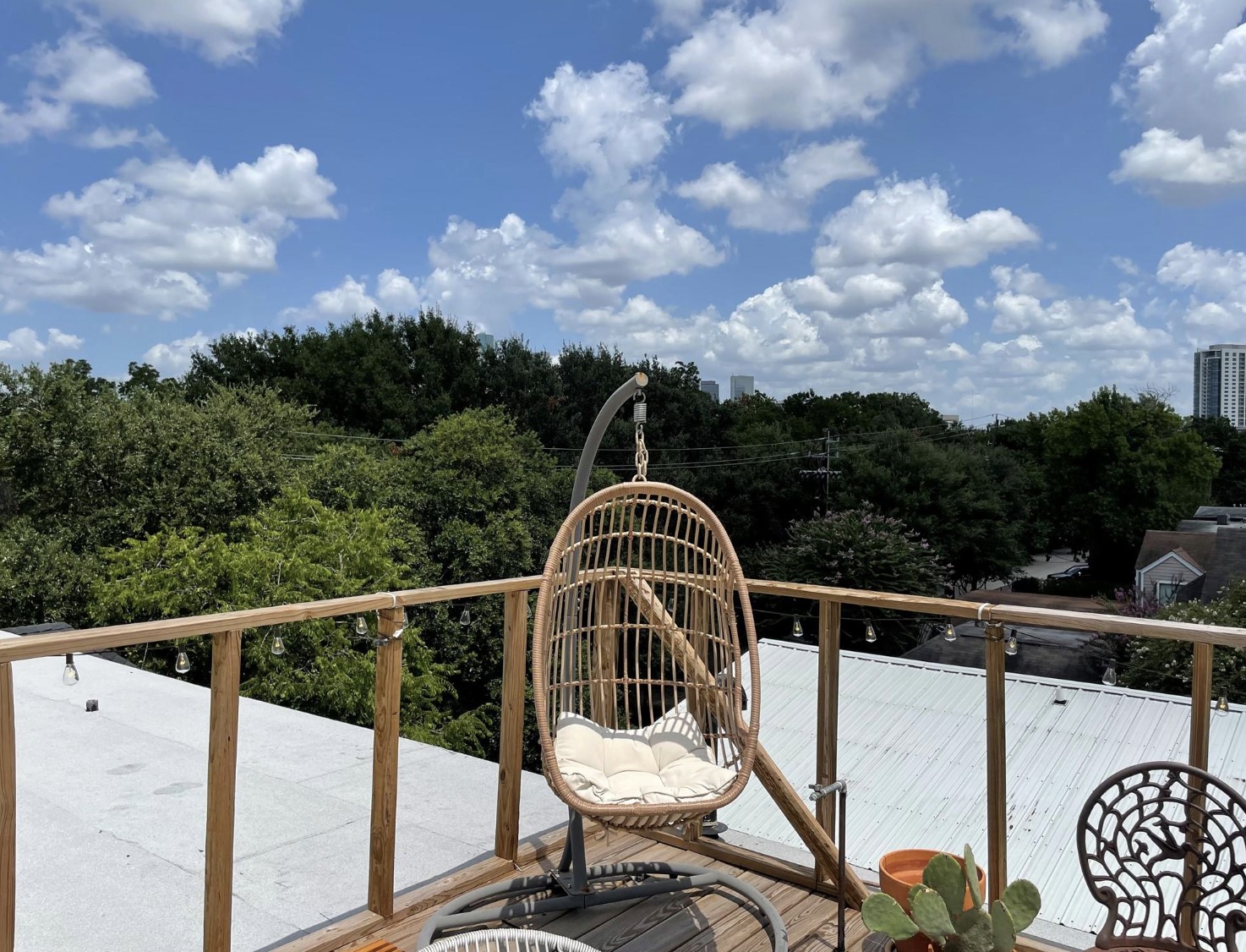 429 Hawthorne Street Houston, TX 77006 - Photo 28 of 35 a view of a chair and table in the balcony