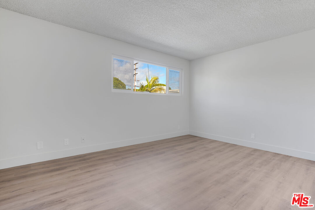1813 9th Street, Unit 4 Santa Monica, CA 90404 - Photo 13 of 15 a view of empty room