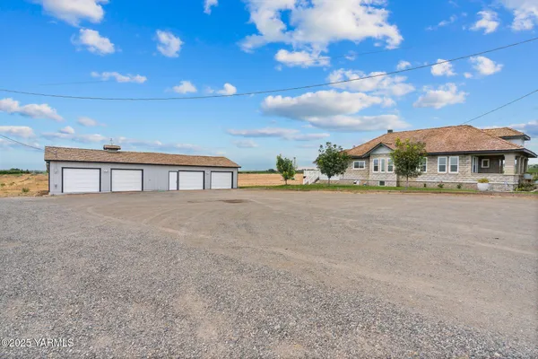 $525,000 | 650 White Road, Zillah, WA 98953