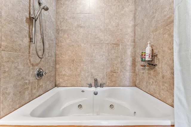 $875,000 | 14984 County Road 300 West, Wheatfield, IN 46392